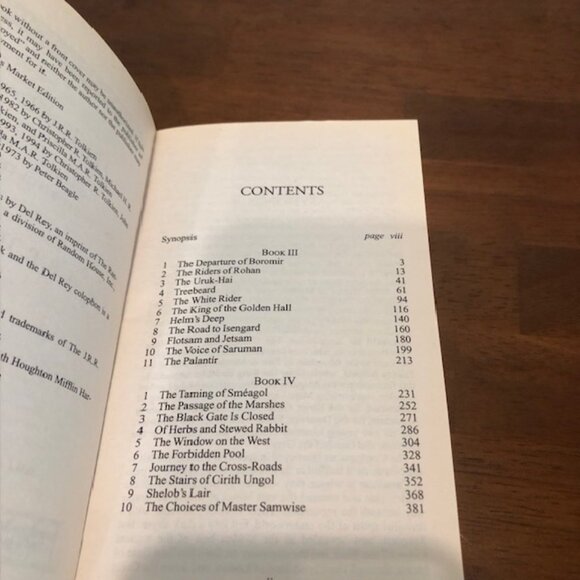 The Lord Of The Rings The Two Towers Paperback Pre-owned Book - Picture 9 of 10